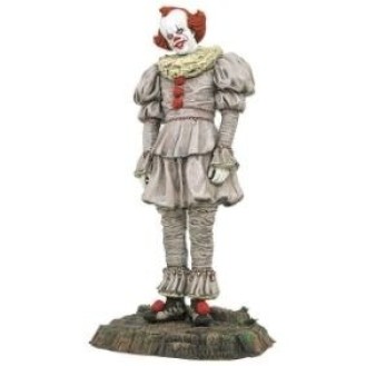 Diamond Select Toys IT Chapter 2: Pennywise Swamp Edition PVC Statue